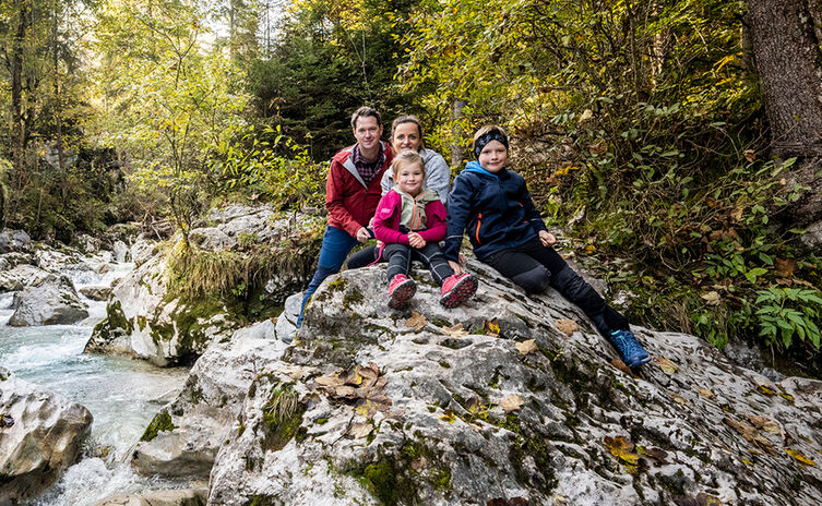 Familienwandern im Zauebrwald