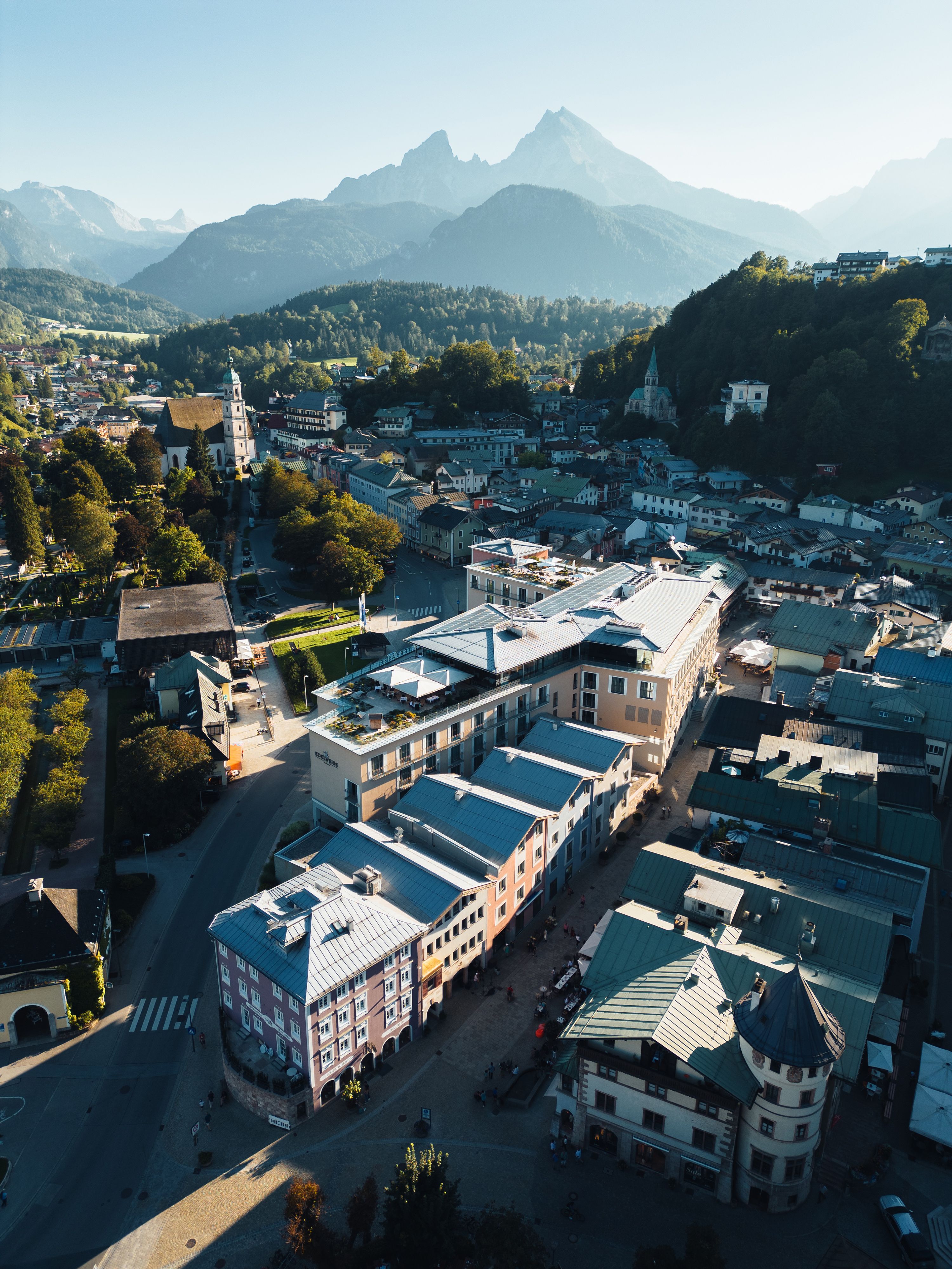 Einkaufen und Einkehren in der Fußgängerzone Berchtesgaden