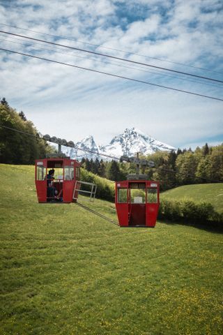 Die Obersalzbergbahn vor dem Watzmann