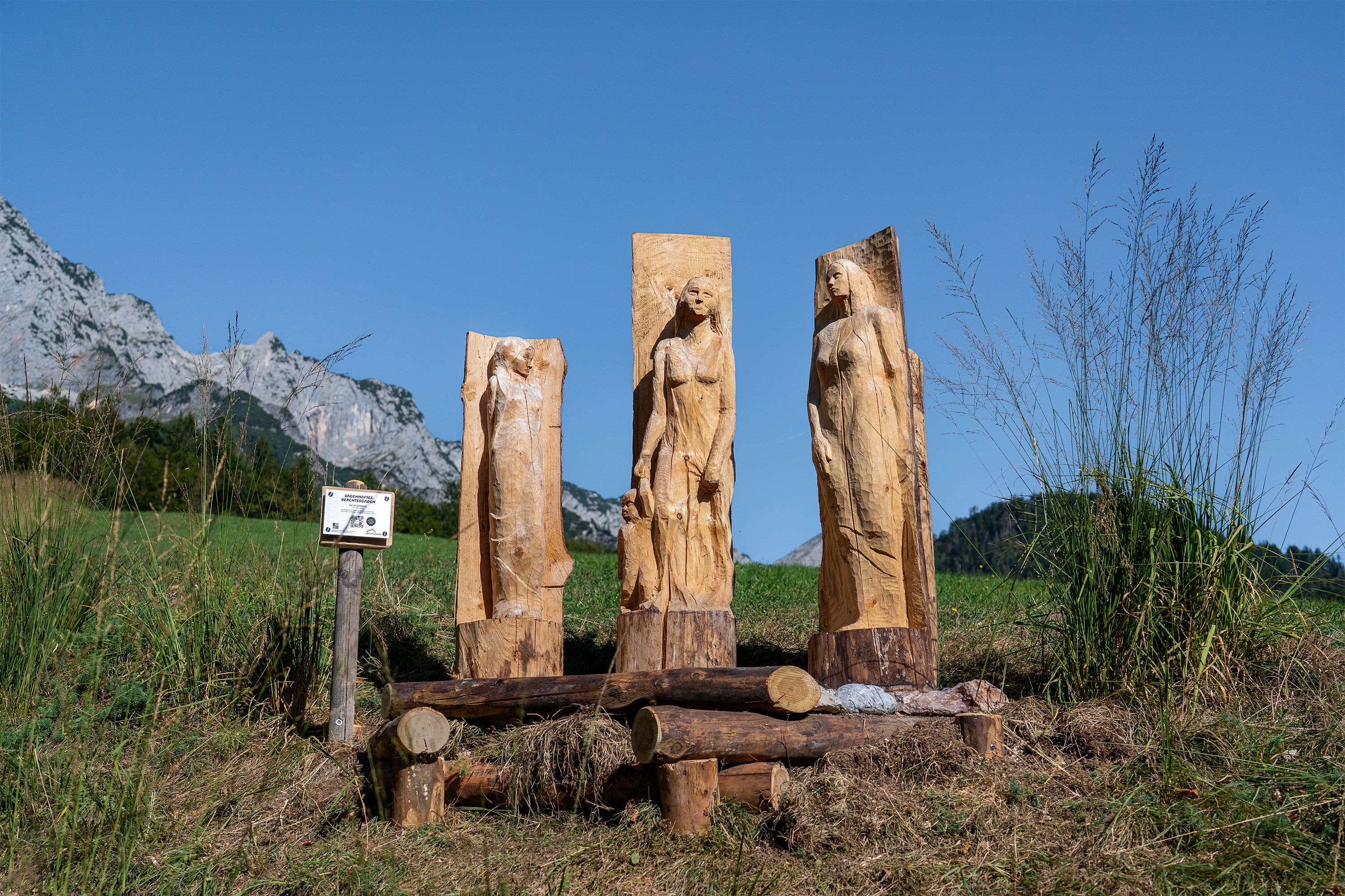 Sagenfigur "Die Wildfrauen am Untersberg"