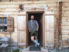 Senner Markus Nitzinger auf der Wasserfall-Alm