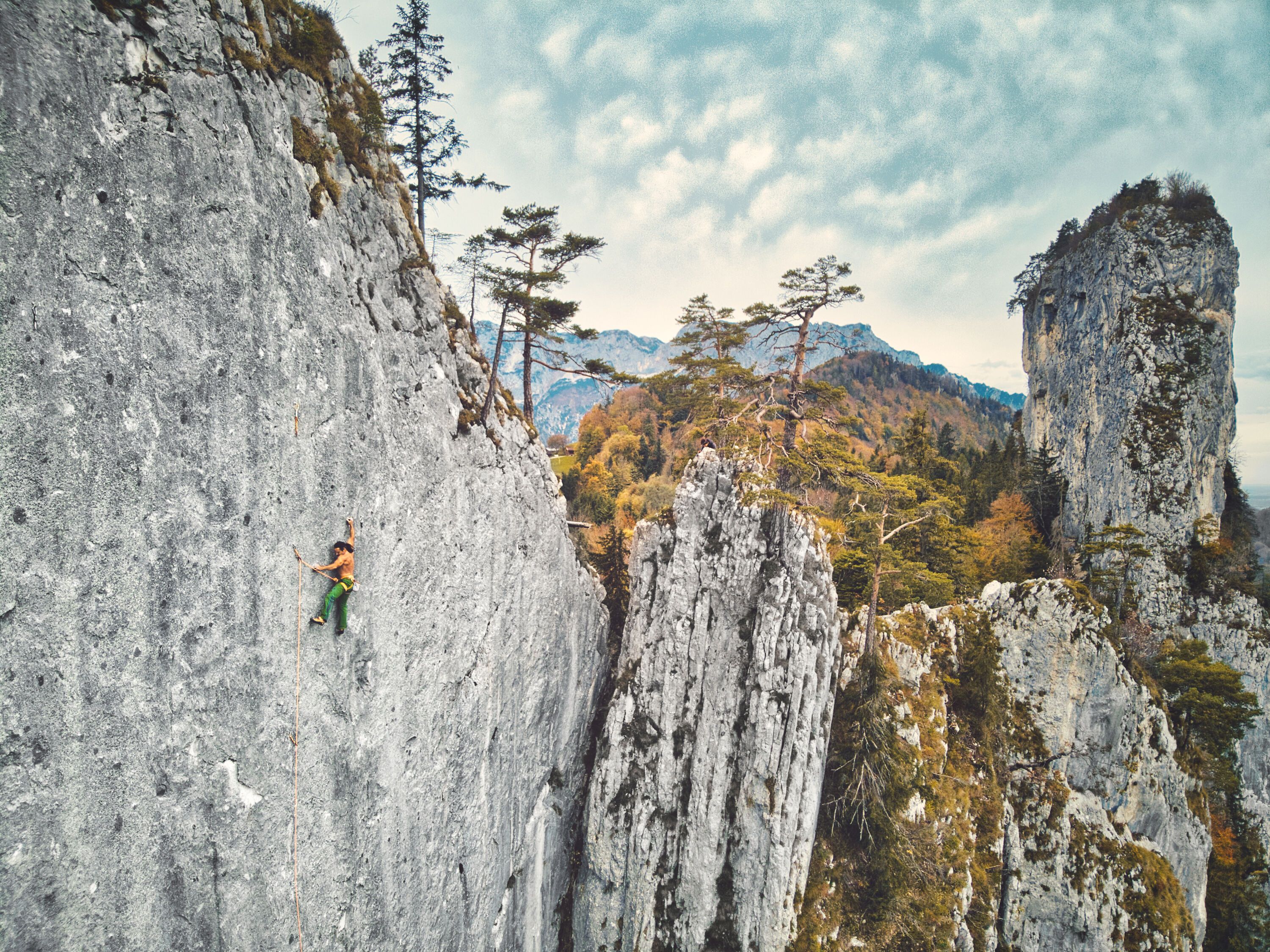 Alexander Huber klettert am Kleinen Barmstein