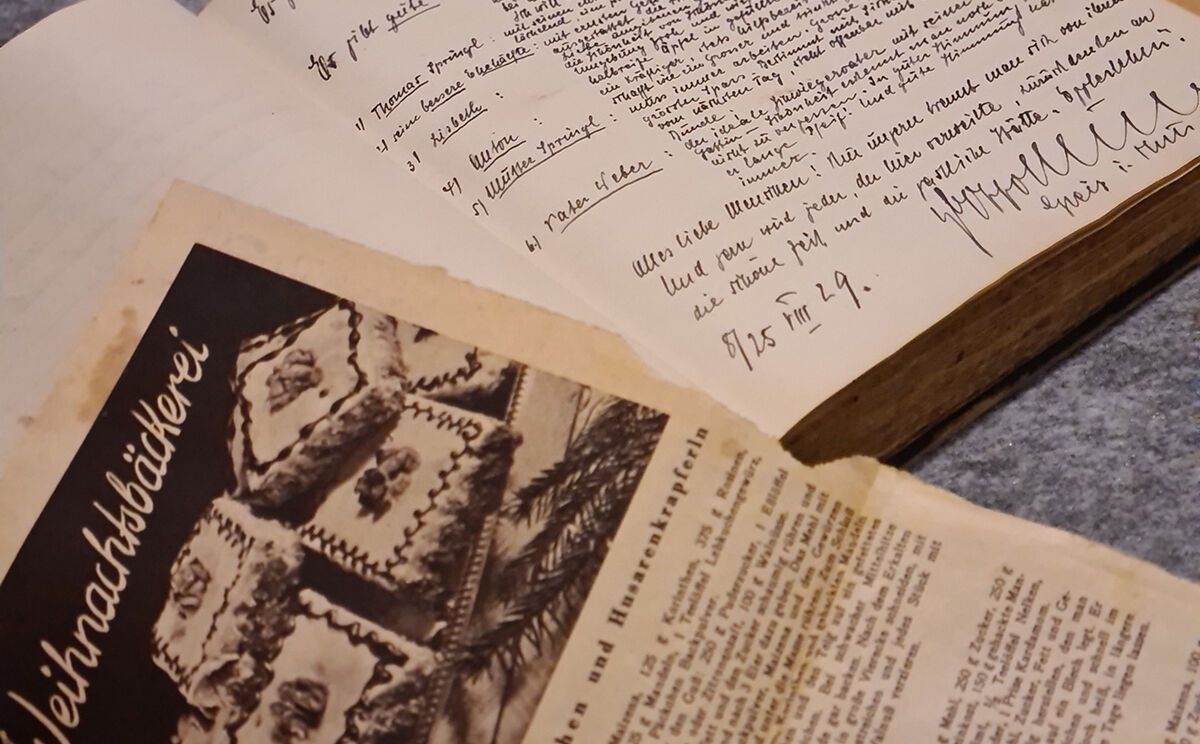 Plätzchenrezept im alten Gästebuch