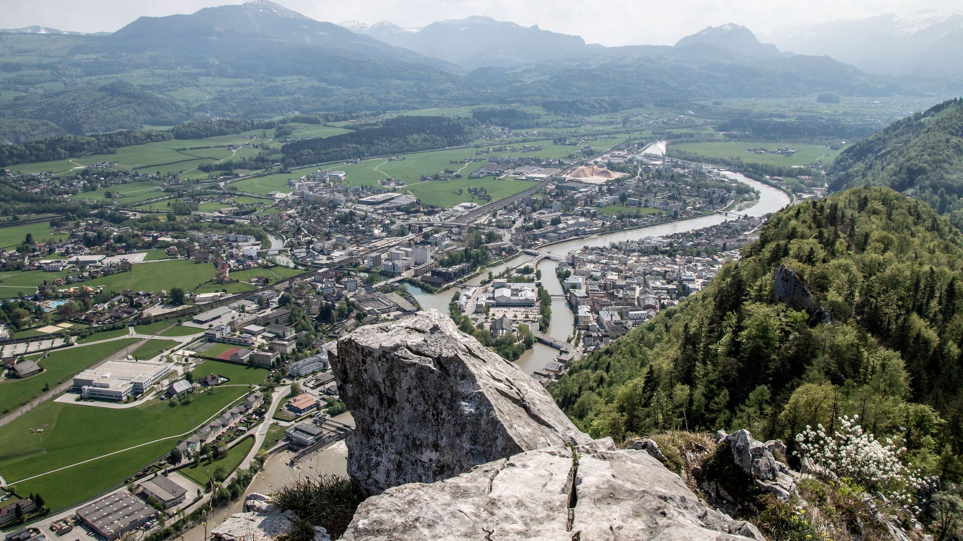 Blick vom "Bamstoa" hinunter nach Hallein