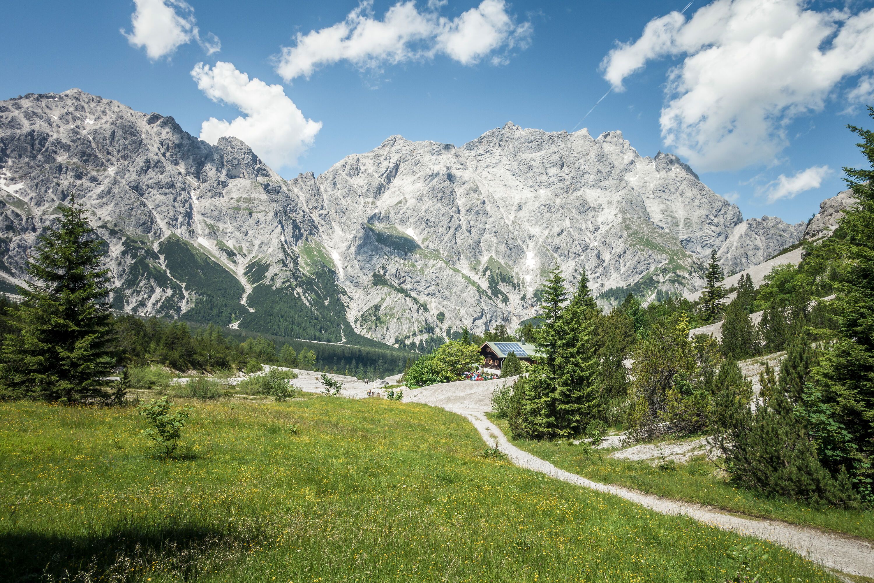 Wimbachgrieshütte ins Sicht nach der Watzmann-Überschreitung