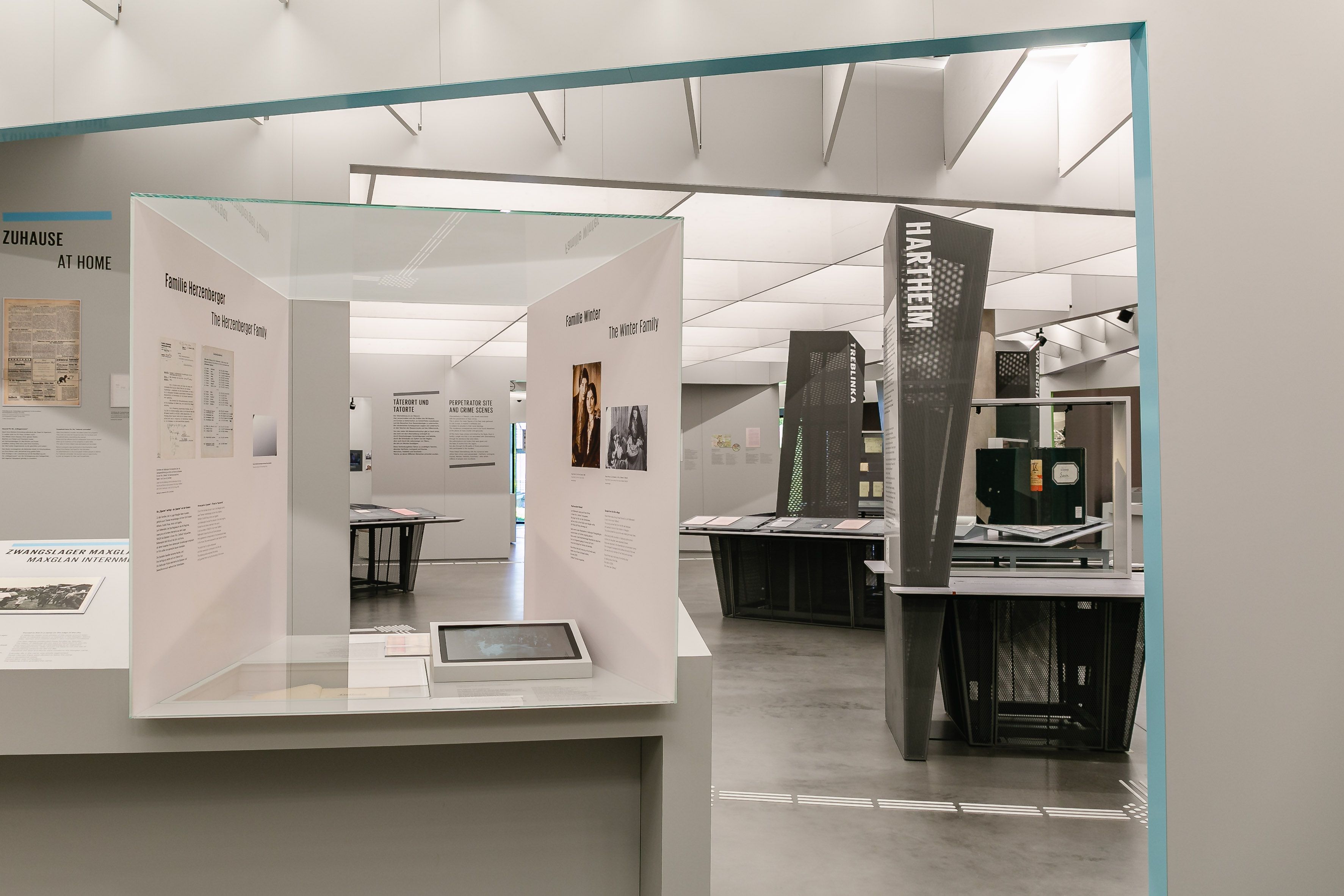  Dauerausstellung "Idyll und Verbrechen": Dokumentation Obersalzberg