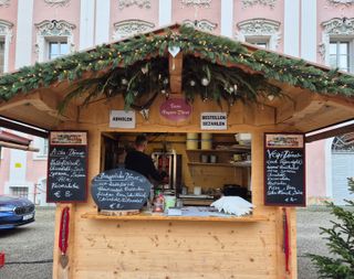 Die Hütte im Berchtesgadener Advent von Christopher Lichtmannegger