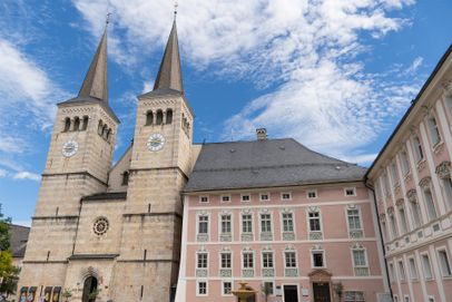 Das Königliche Schloss mit der Stiftskirche