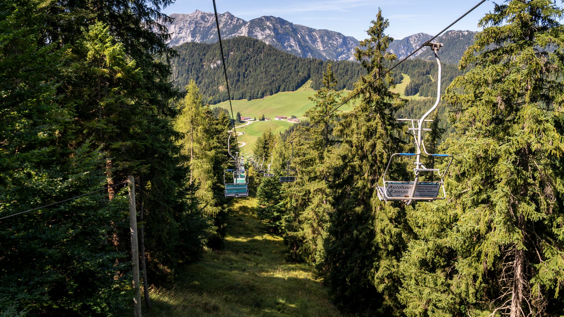 Blick zurück zur Talstation der Sesselbahn