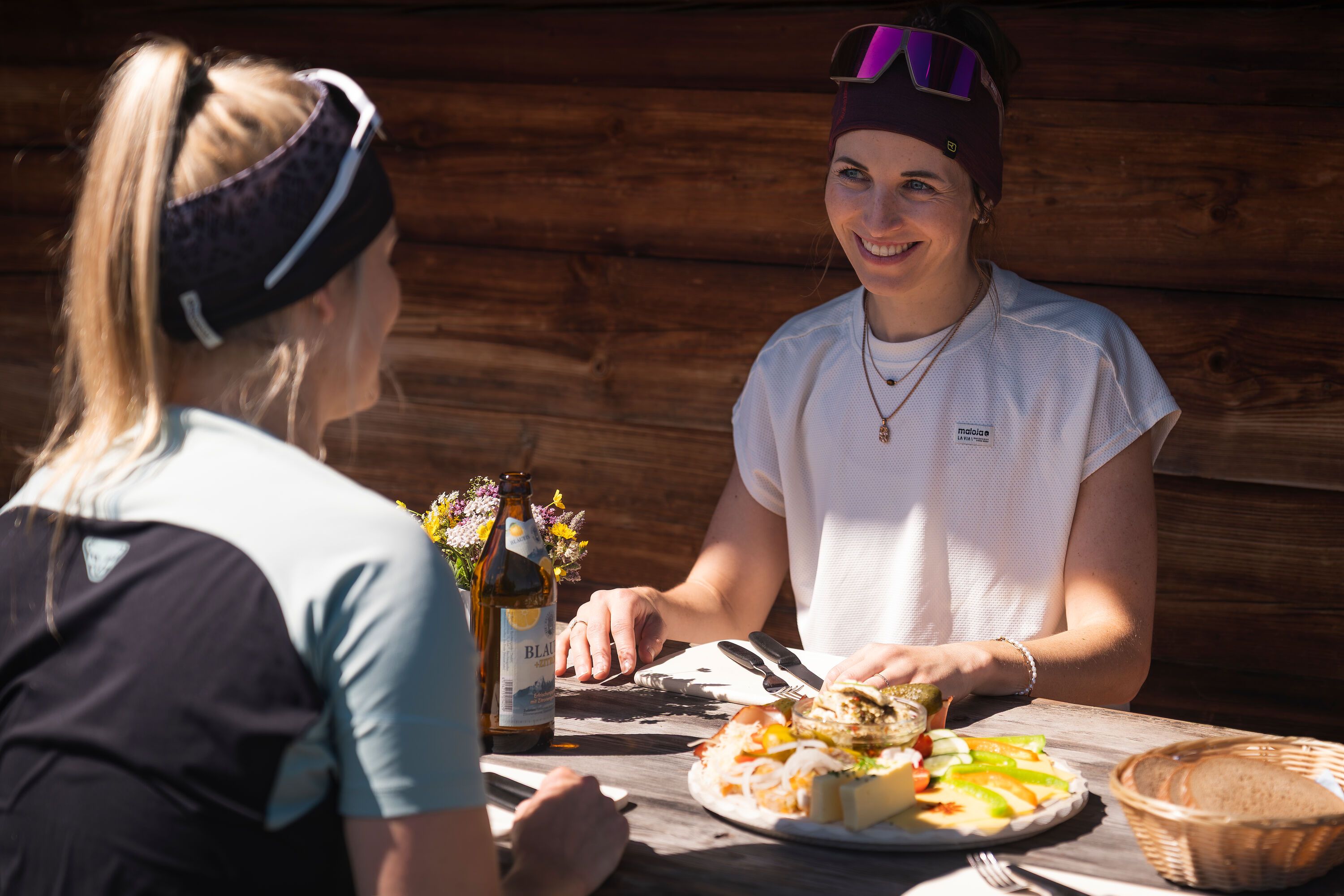 Brotzeit auf der Stubenalm