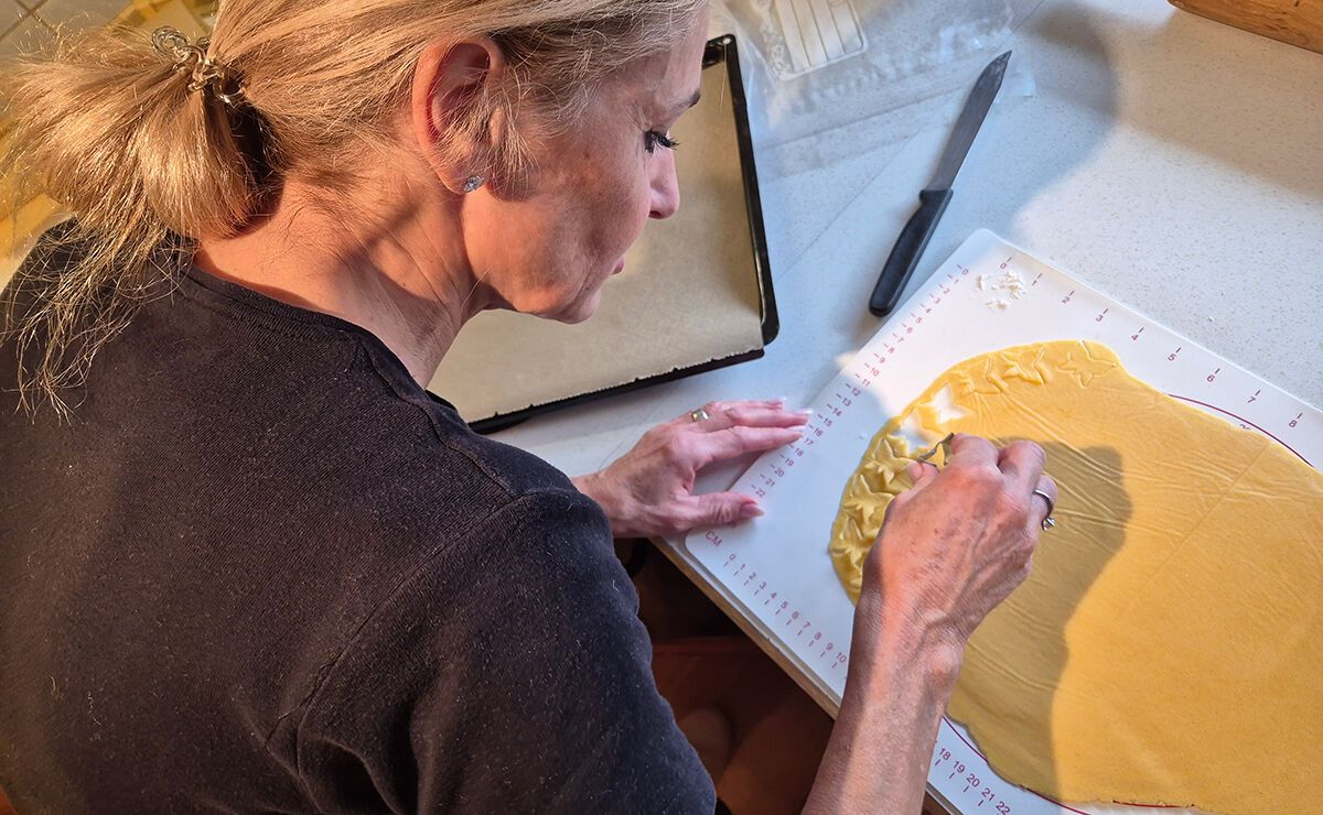 Champagnerplätzchen ausstechen