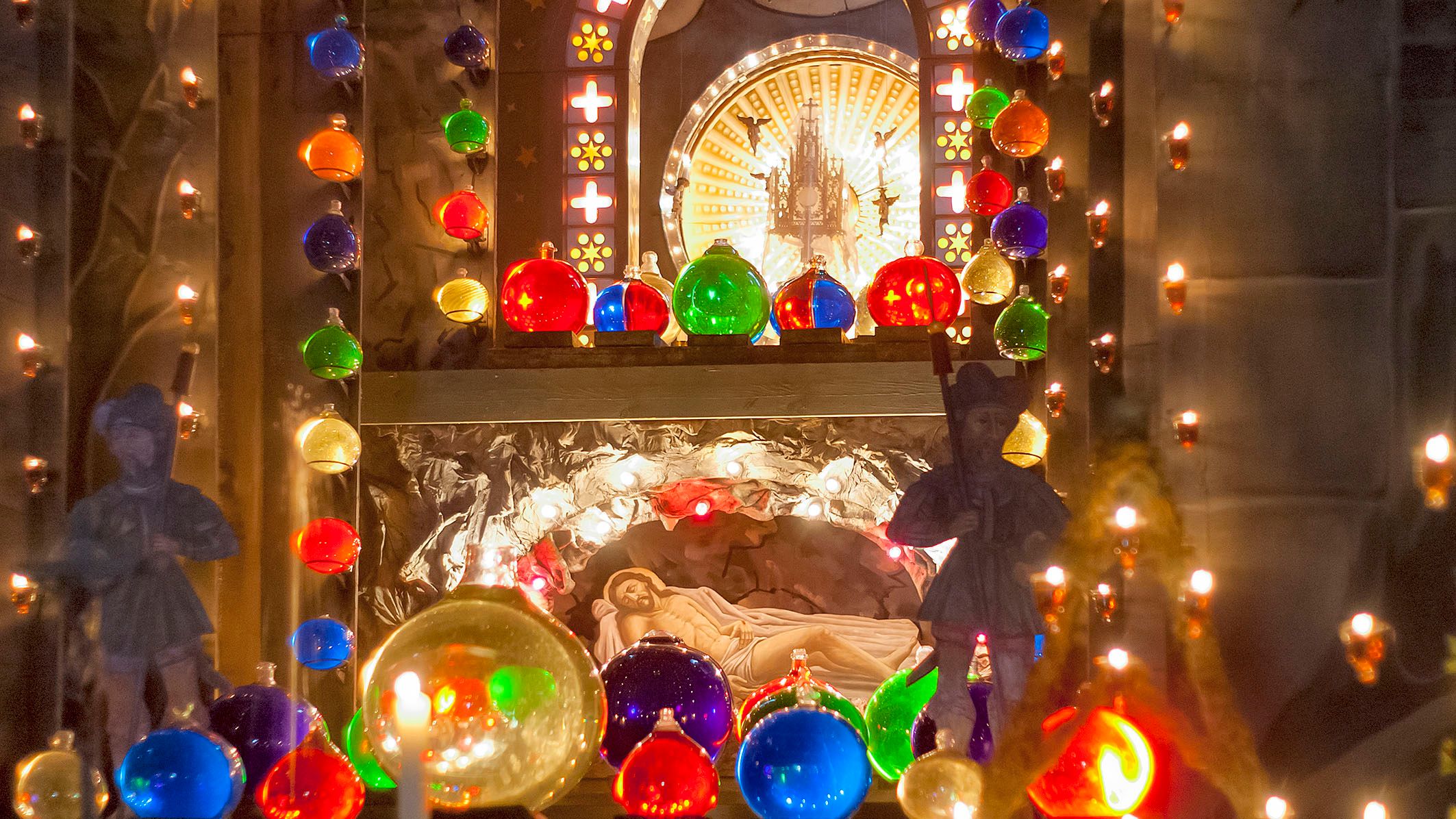 Brauchtum zu Ostern in der Kirche in Höglwörth