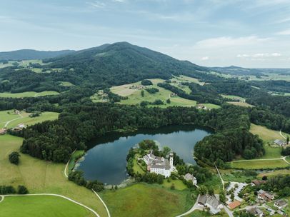 Drohnenaufnahme des Höglwörther Sees