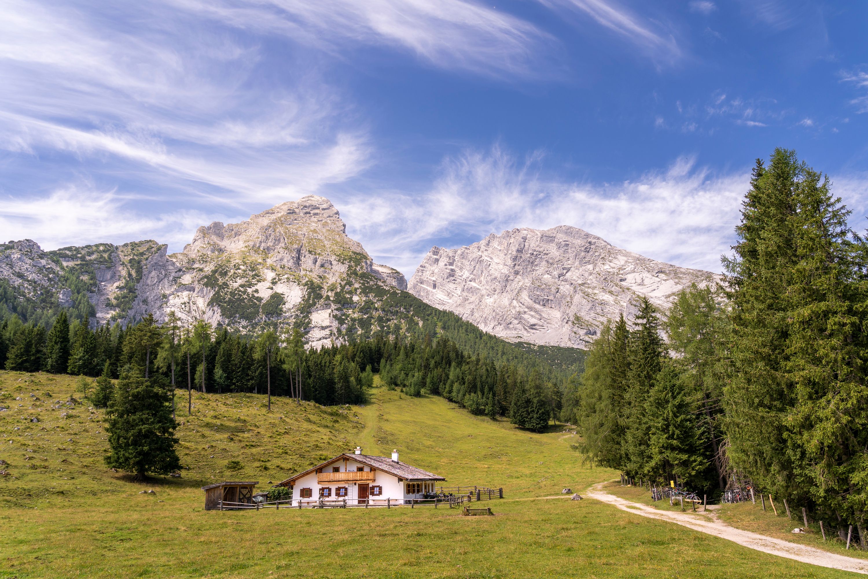 Alpenvereinskaser auf Kühroint