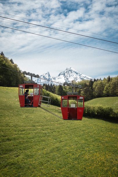 Die Obersalzbergbahn vor dem Watzmann