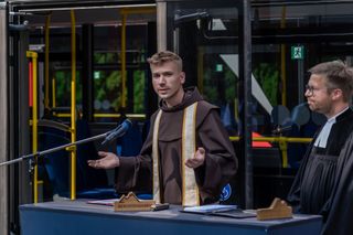 Pater Fidelis und Pfarrer Dr. Josef Höglauer