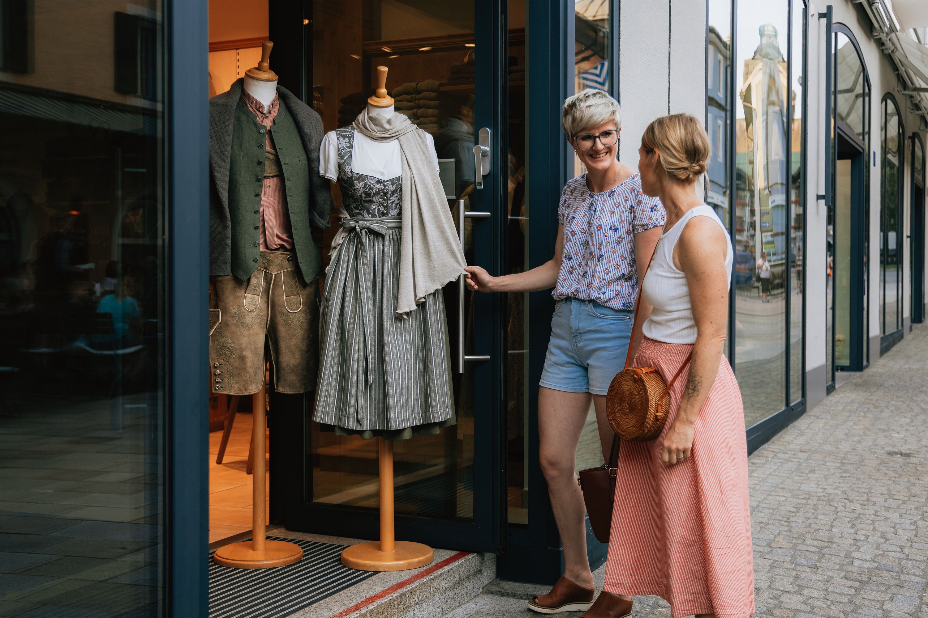 Trachten Köppl in der Berchtesgadener Fußgängerzone
