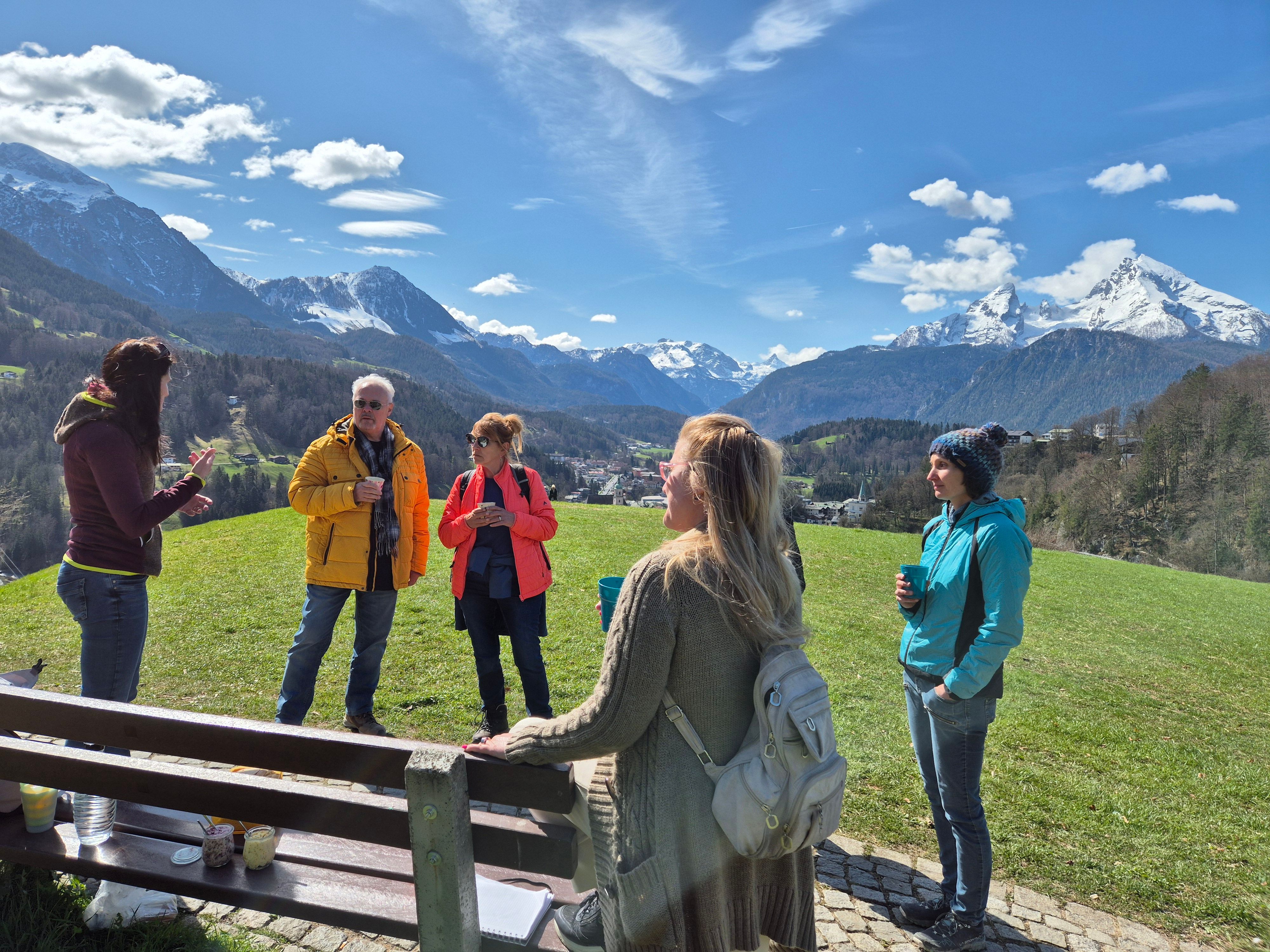 Bei der Kirchleitn Kapelle gibt es Erklärungen und eine Pause