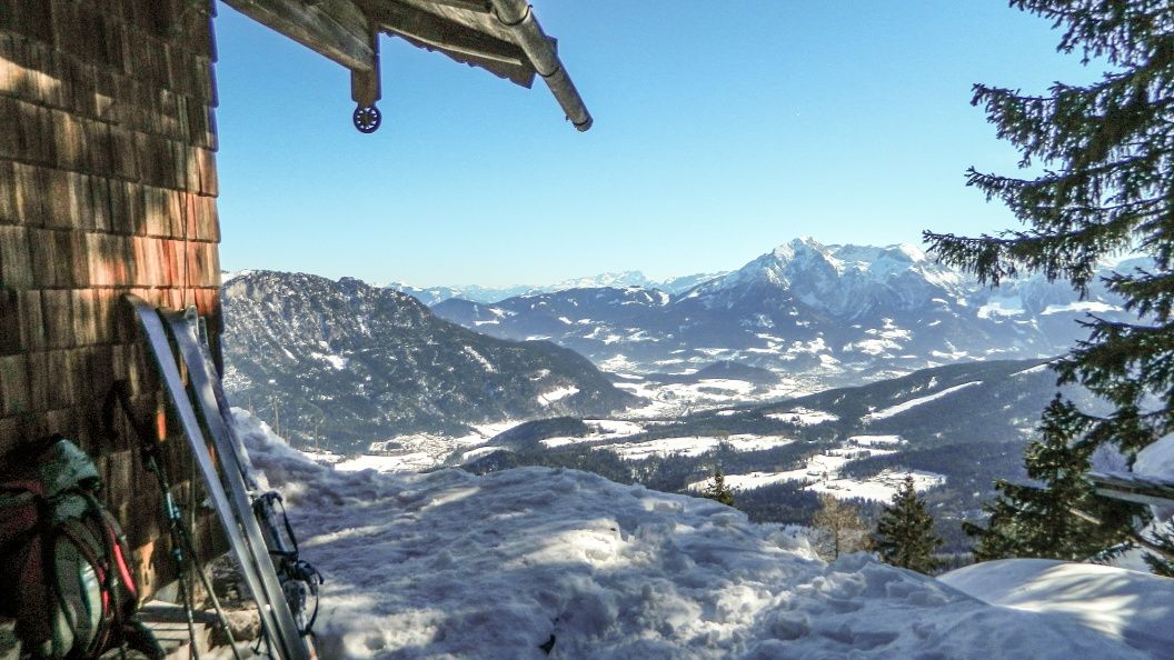 An der Bergwacht Diensthütte