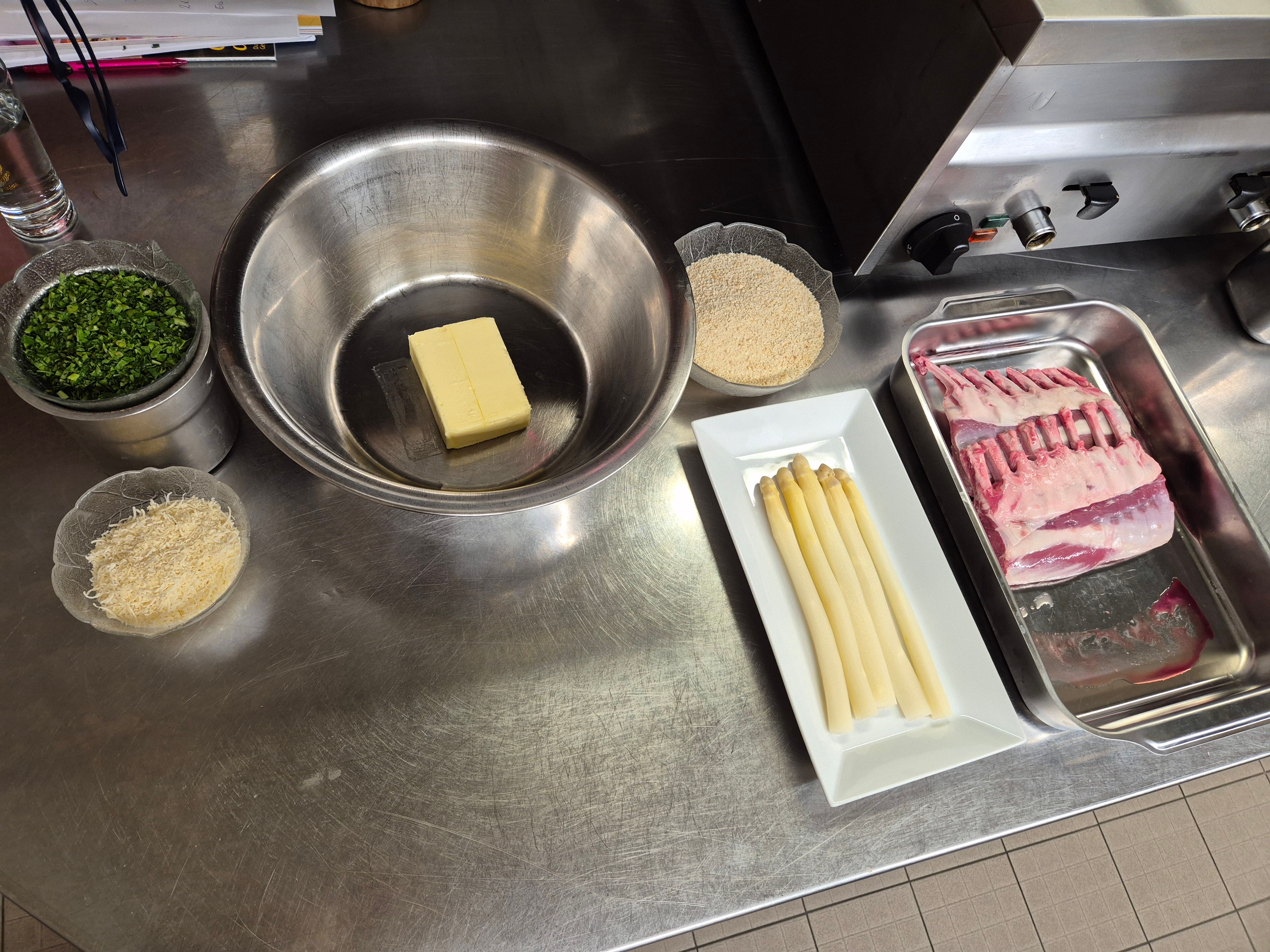 Die Zutaten für den Lammrücken