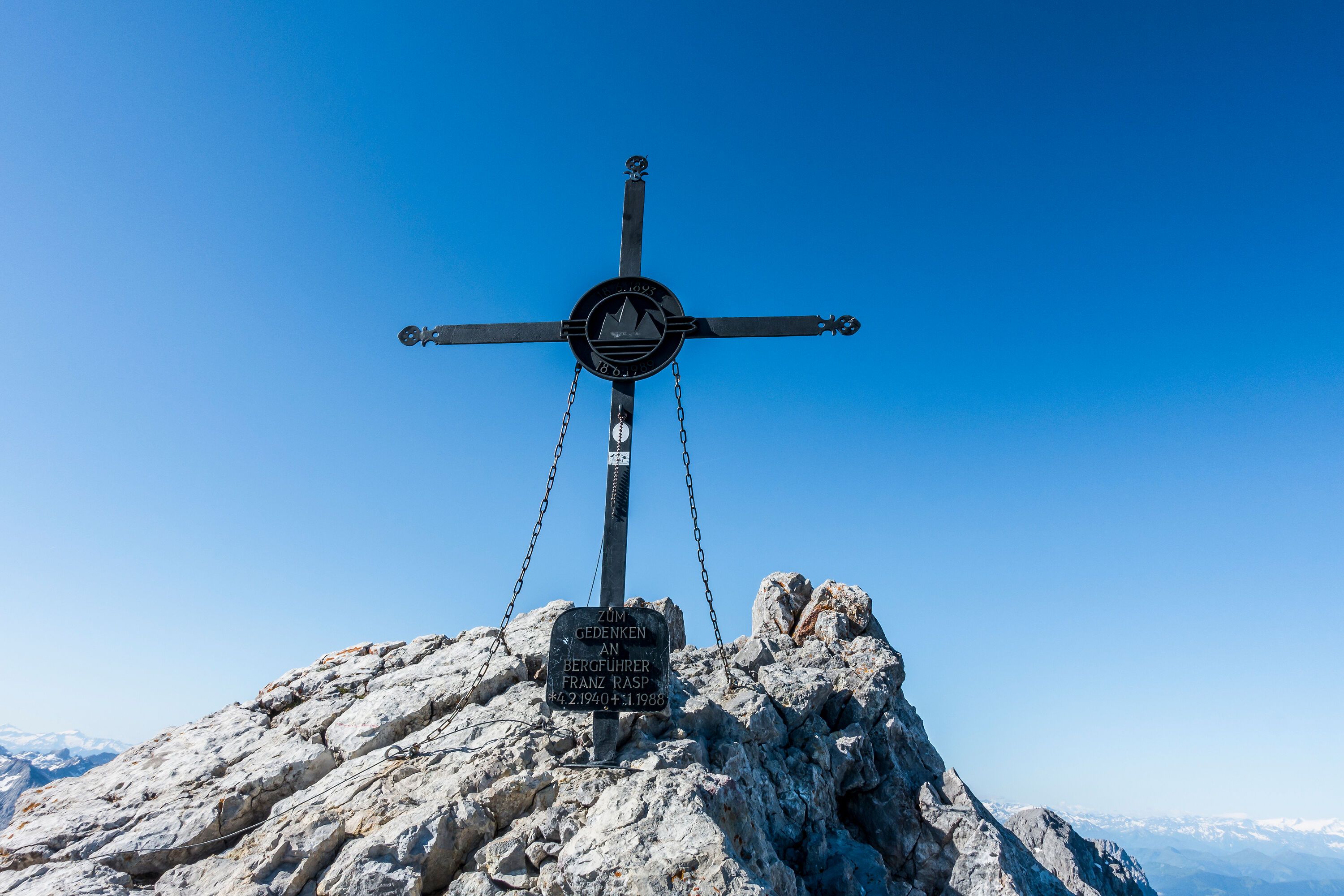 Das Gipfelkreuz der Watzmann Mittelspitze