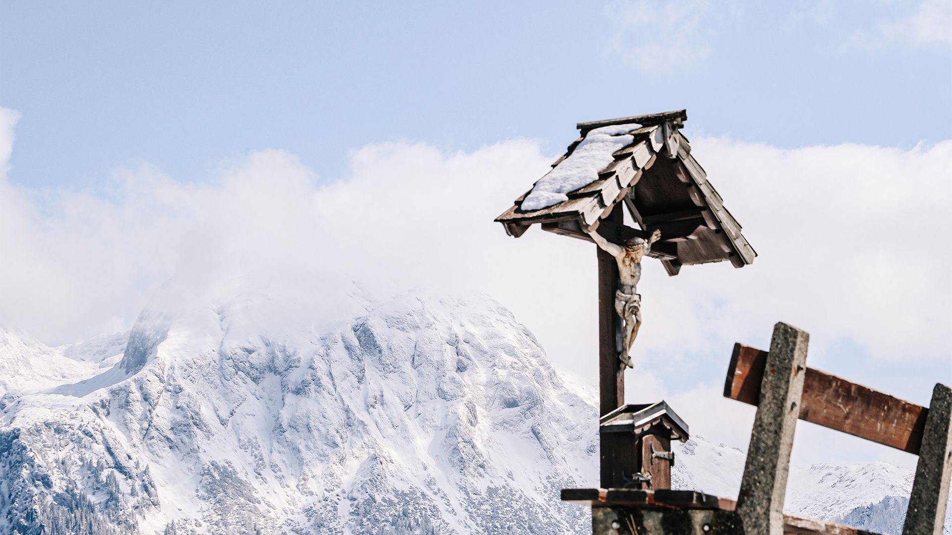 Das Gipfelkreuz am Grünstein