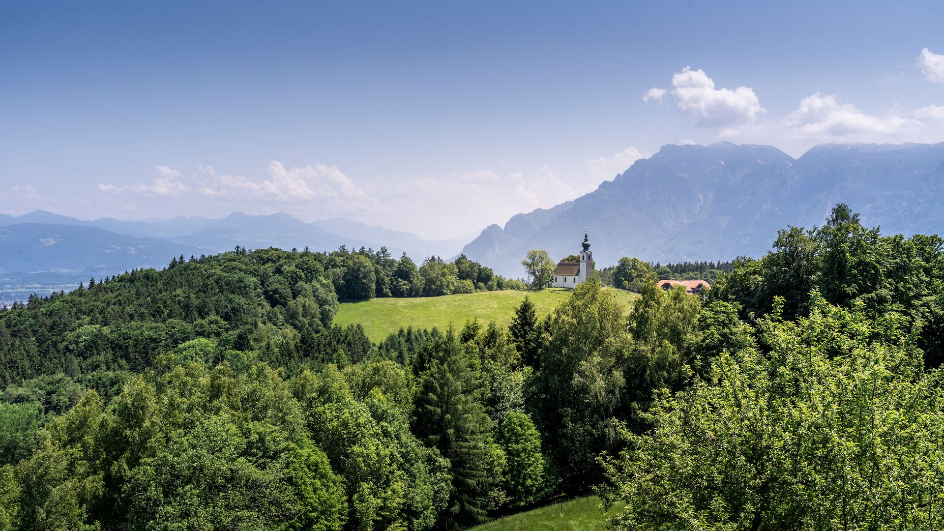 Blick von der Neubichler Alm zum Johannnishögl