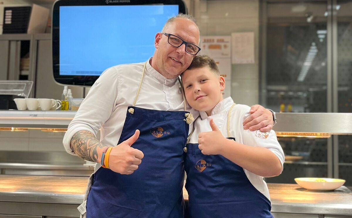 Zsolt Fodor mit seinem Sohn - Nachwuchs für den Berufsstand