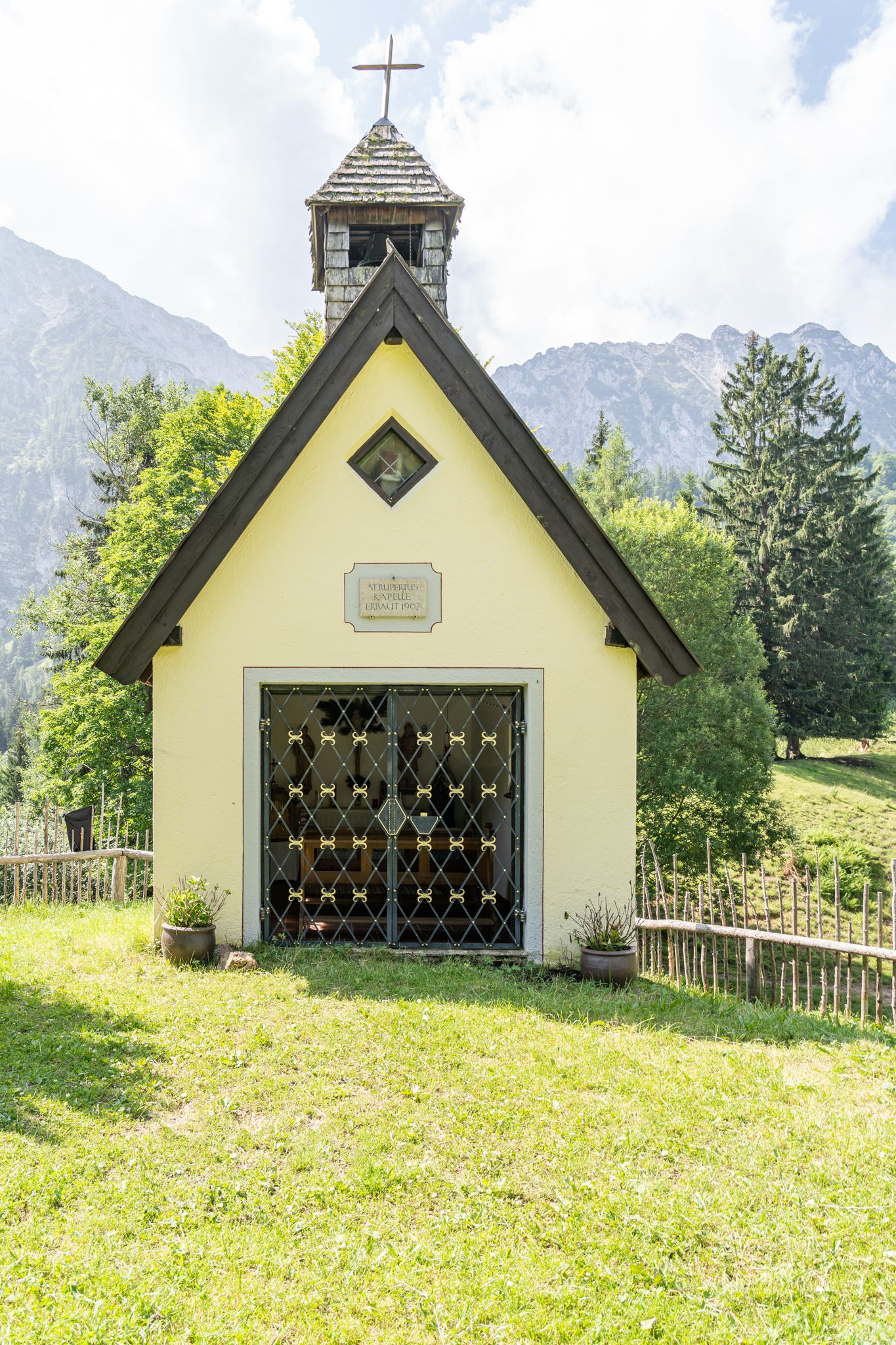 Die Hubertus Kapelle auf der Steiner Alm